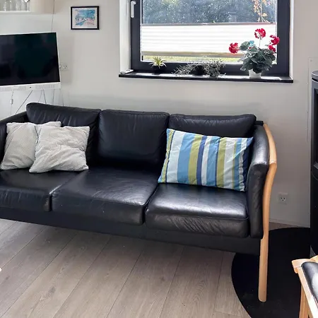 Дом отдыха In With Sauna